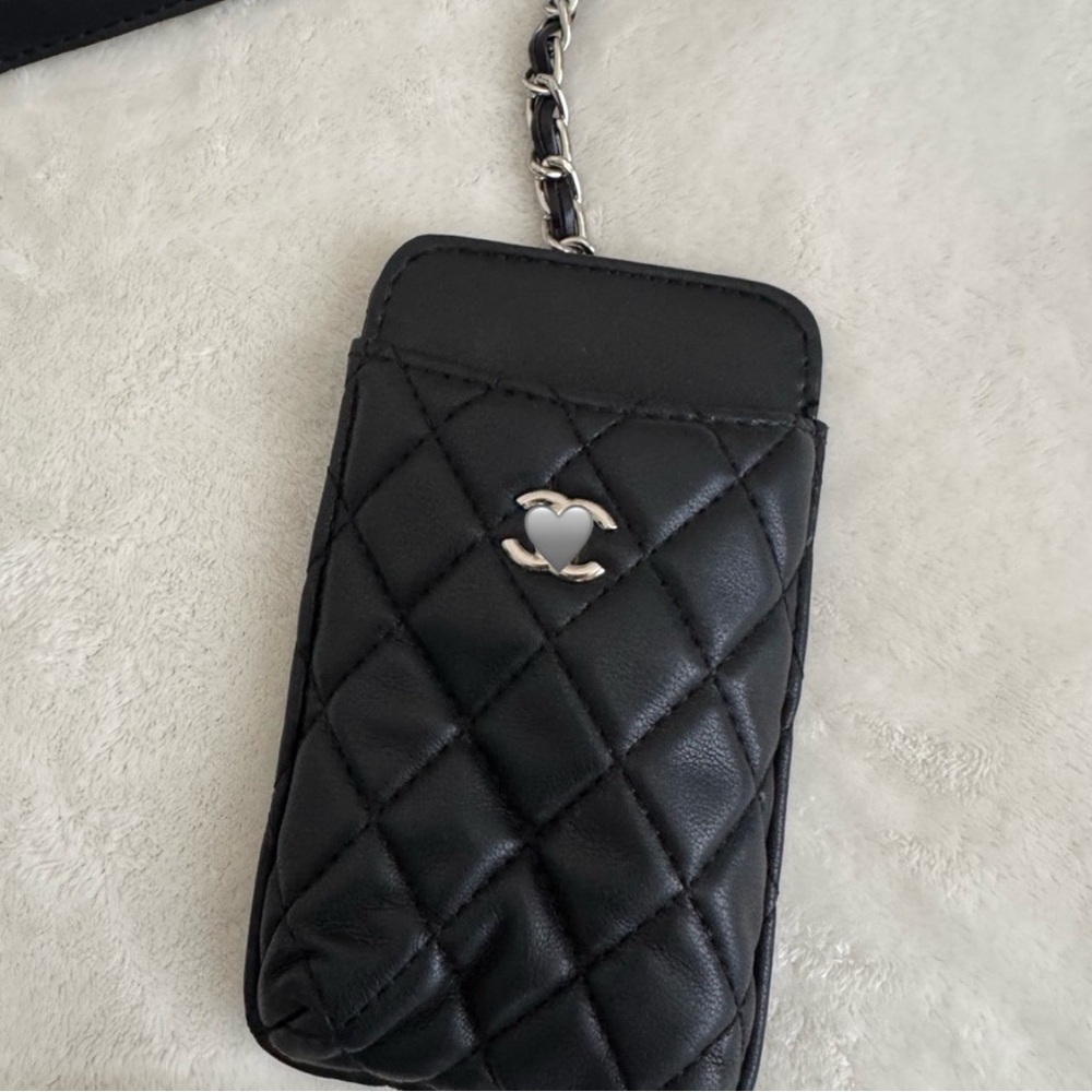 Black Quilted Crossbody Bag Duo - Picture 2 of 10